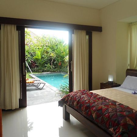 Villa Bluebird Sanur Ντενπασάρ Δωμάτιο φωτογραφία